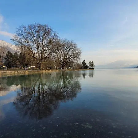 Annecy Lake Central Lejlighed